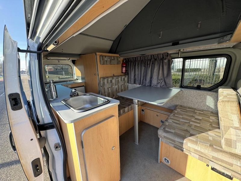 Opel Vivaro • 2013 • 183,000 km 11