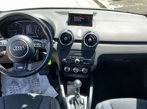 Audi A1 • 2015 • 172,940 km 2