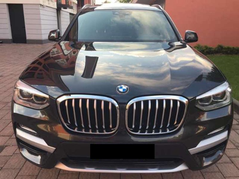 BMW X3 • 2018 • 155,000 km 1