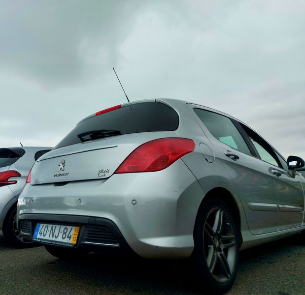 Peugeot 308 • 2012 • 128,000 km 1