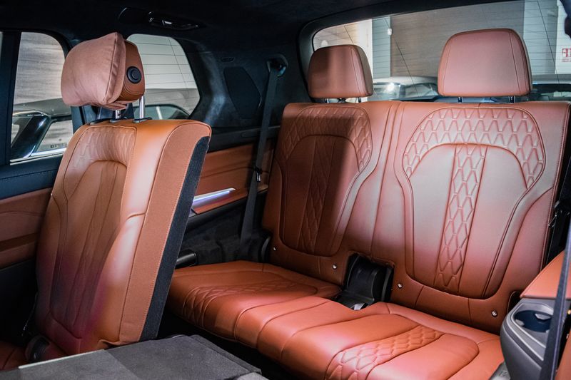 BMW X7 • 2024 • 2,100 km 8