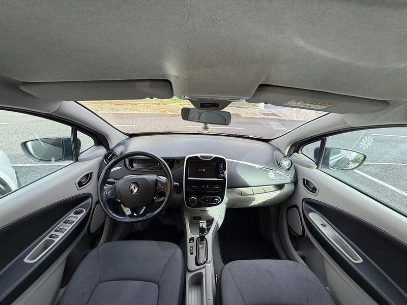Renault Zoé • 2015 • 130,000 km 4