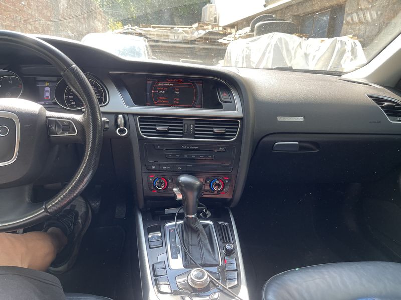 Audi A5 • 2009 • 230,421 km 9