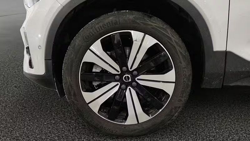 Volvo C30 • 2022 • 67,641 km 15