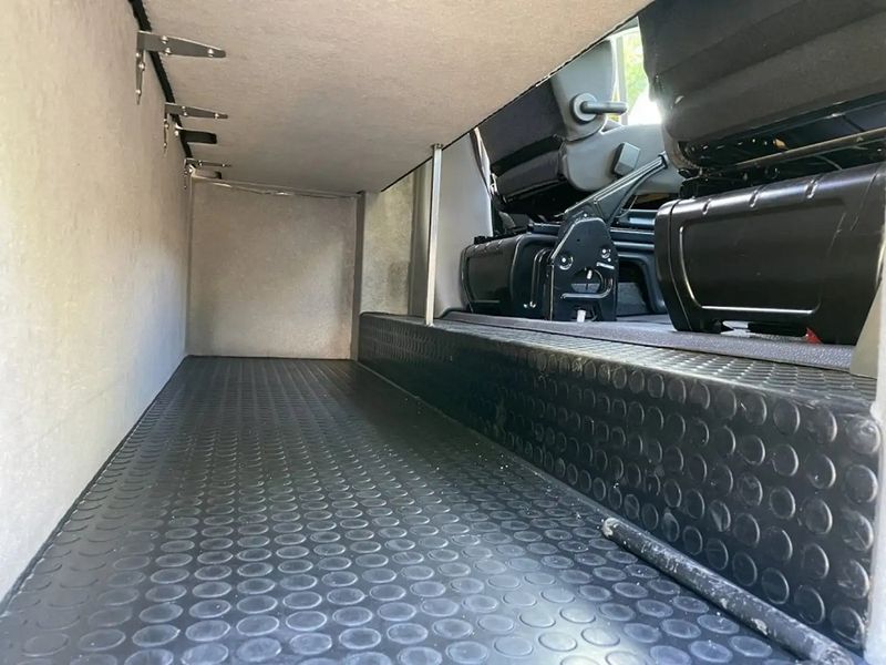 Renault Master • 2019 • 198,000 km 9