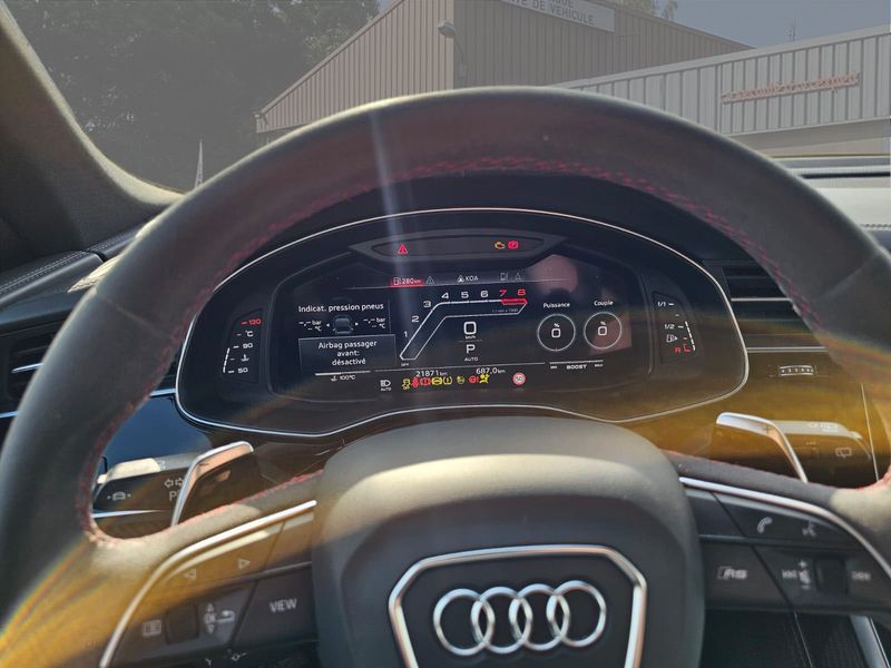 Audi RS Q8 • 2021 • 21,817 km 3