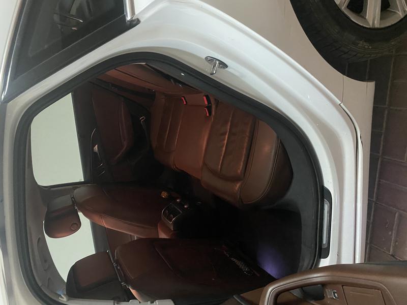 Audi A6 • 2015 • 160,000 km 3