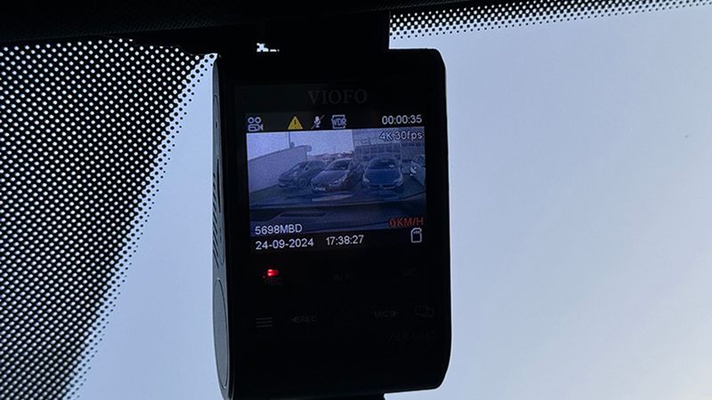 Volkswagen ID.4 • 2022 • 20,987 km 11