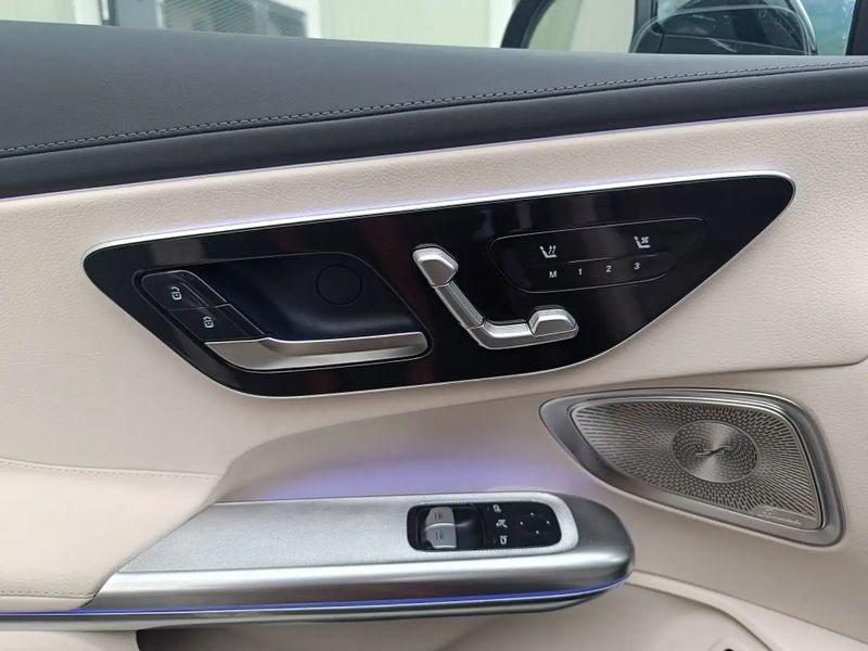 Mercedes-Benz CLS • 2024 • 7,000 km 12