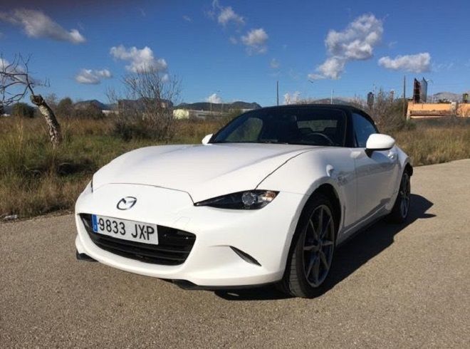 Mazda MX-5 • 2007 • 86,000 km 1