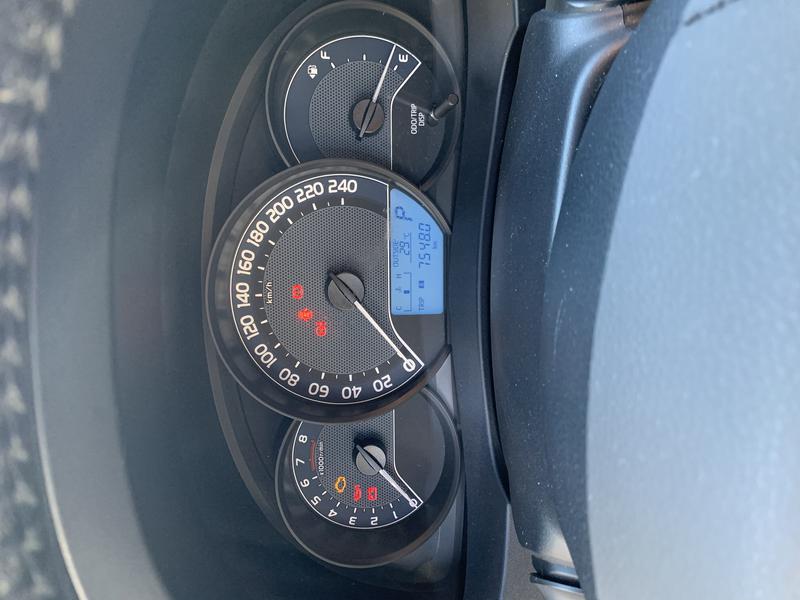 Toyota Corolla • 2016 • 75,000 km 2