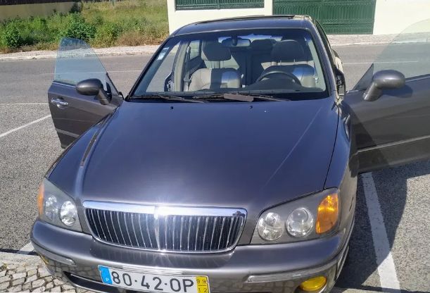 Hyundai XG300 • 1999 • 116,000 km 1
