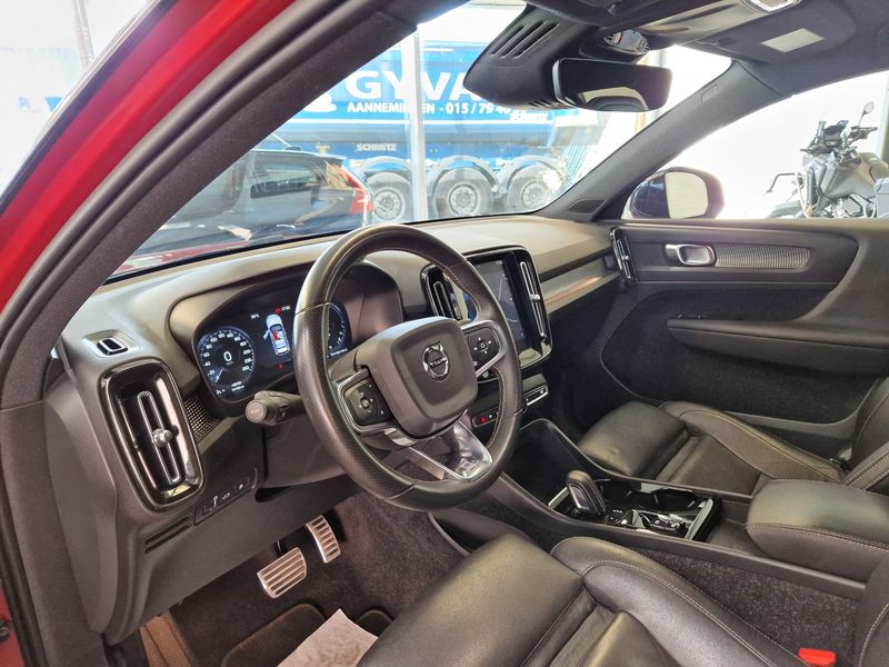 Volvo XC40 • 2020 • 105,000 km 3