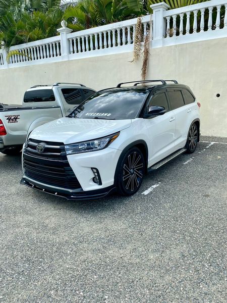 Toyota Highlander • 2017 • 78,200 mi 7