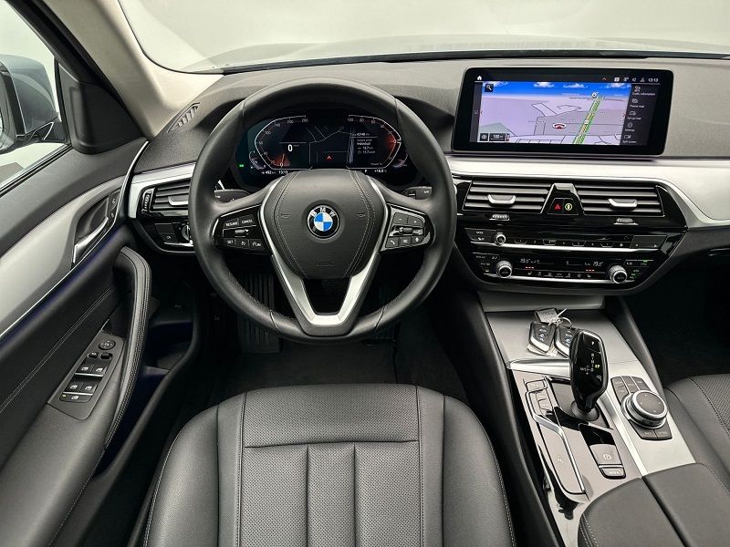 BMW 5 Series • 2022 • 43,148 km 9