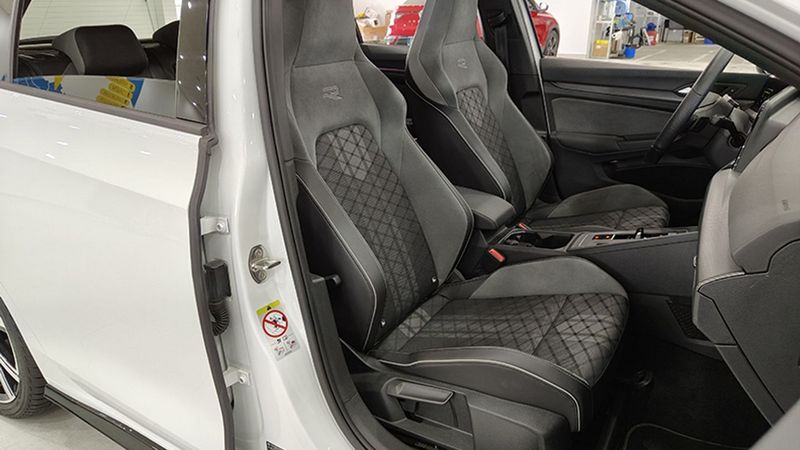 Volkswagen Golf • 2021 • 38,310 km 15