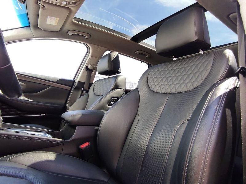 Hyundai Santa Fe • 1730 • 80,600 km 5