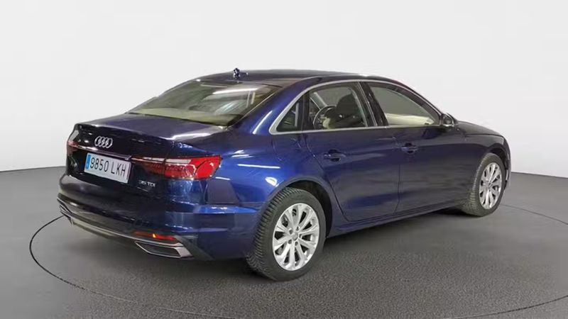 Audi A4 • 2020 • 62,620 km 7