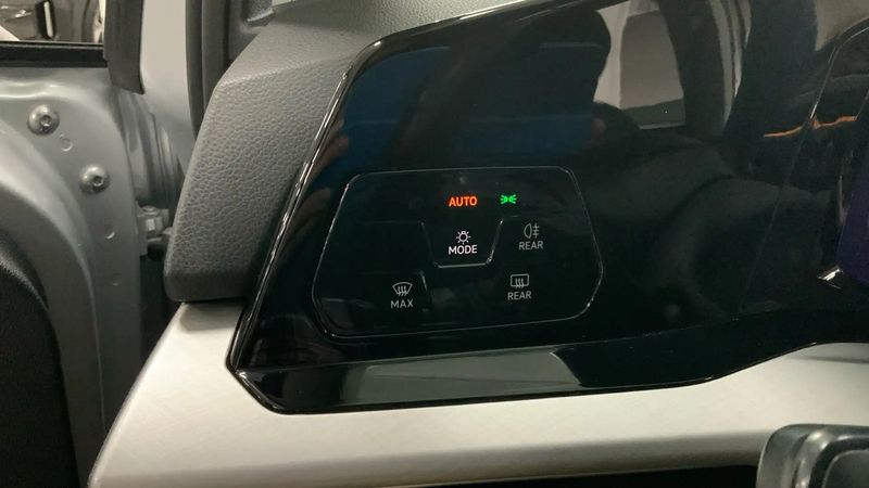 Volkswagen Golf • 2021 • 64,700 km 13