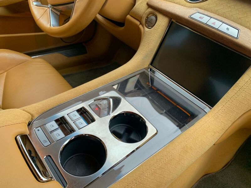 Fisker Karma • 2014 • 108,000 km 14