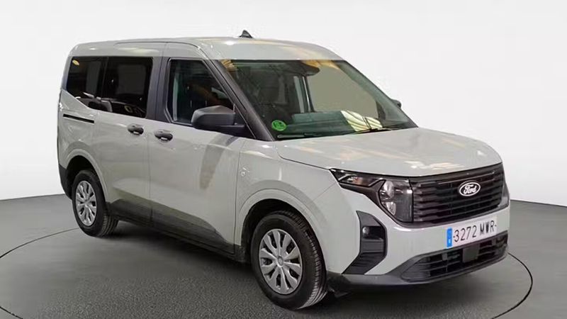 Ford Tourneo Connect • 2024 • 3,983 km 2
