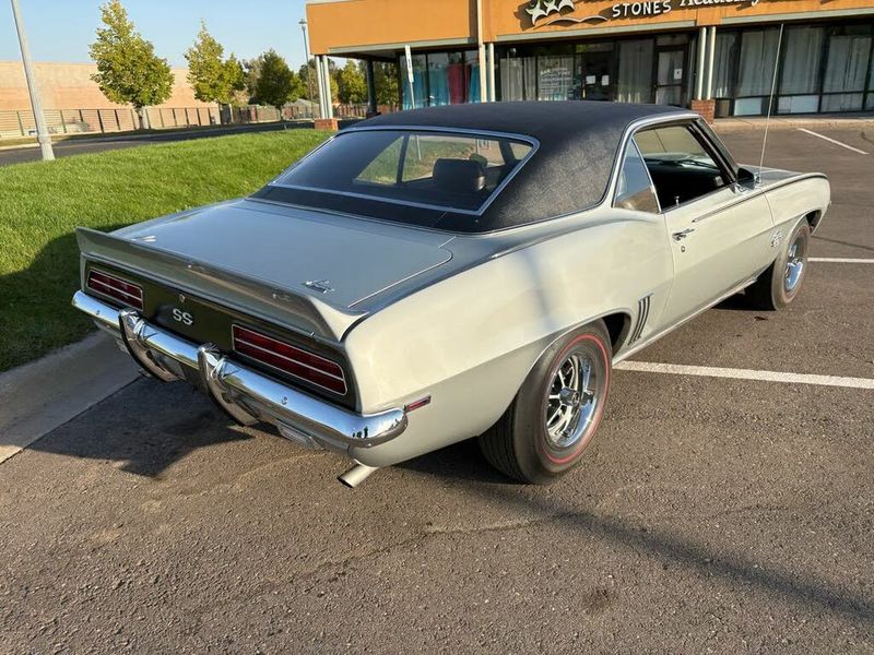 Chevrolet Camaro • 1969 • 145,000 km 18