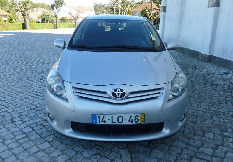 Toyota Auris • 2011 • 120,000 km 1