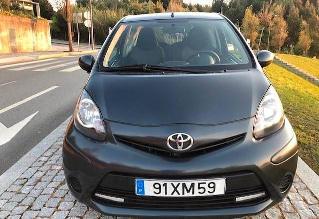 Toyota Aygo • 2012 • 169,999 km 1