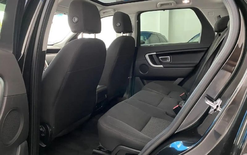 Land Rover Discovery Sport • 2018 • 141,000 km 6