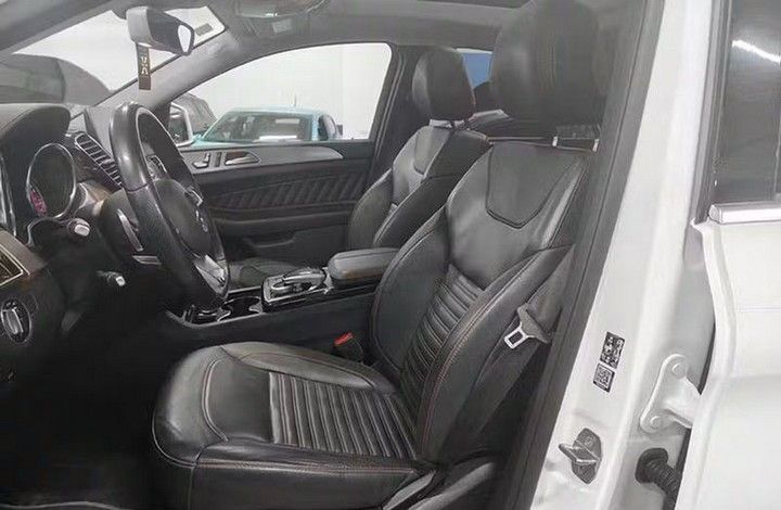 Mercedes-Benz GLE-Class Coupe • 2020 • 78,000 km 7