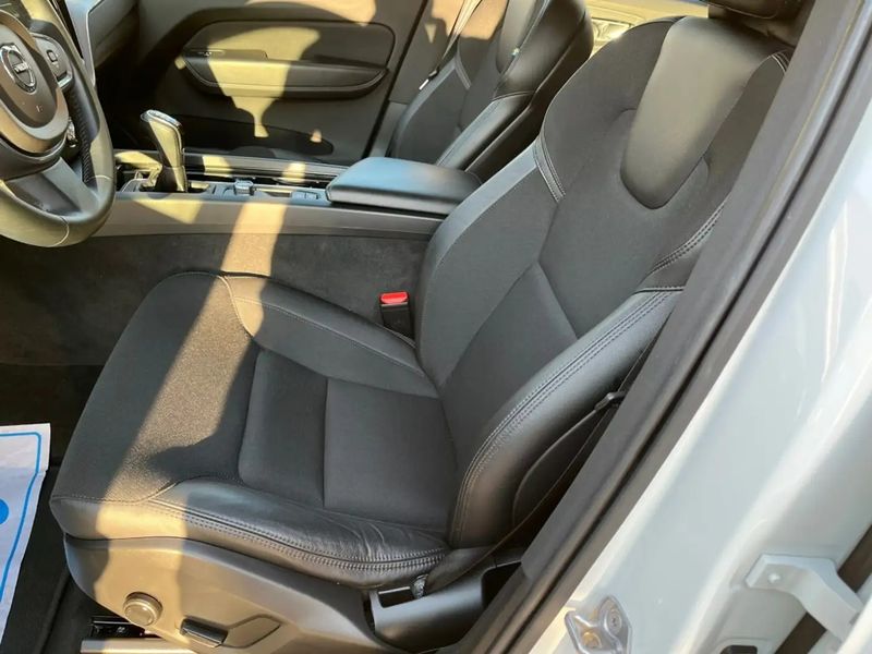 Volvo XC60 • 2019 • 62,660 km 6