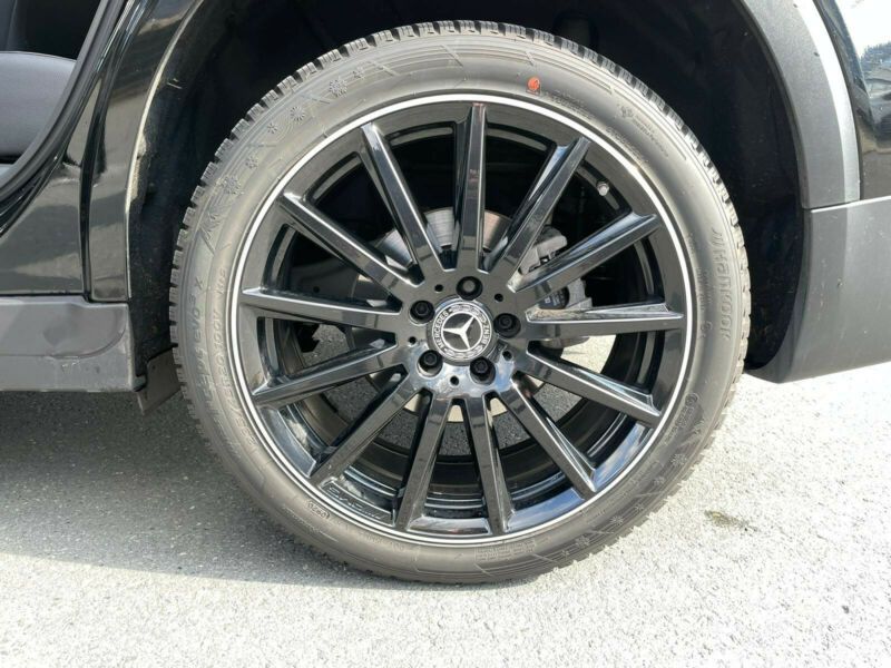 Mercedes-Benz GLB-Class • 2020 • 64,000 km 9