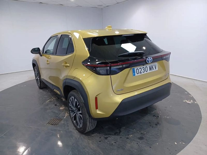 Toyota Yaris • 2023 • 5,500 km 4