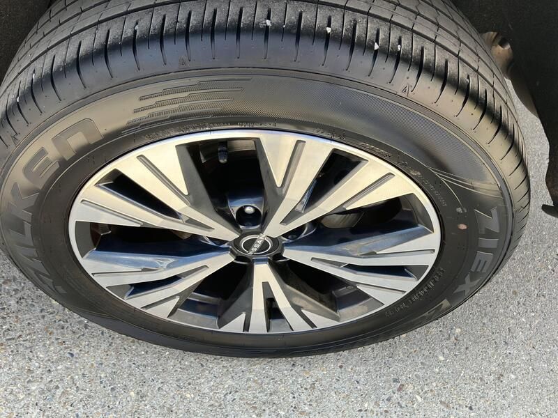 Nissan X-Trail • 2024 • 15,120 km 33