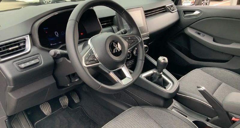 Mitsubishi Colt • 2023 • 9,348 km 9