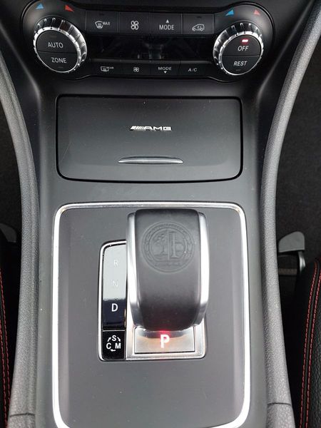 Mercedes-Benz CLA • 2014 • 104,500 km 7