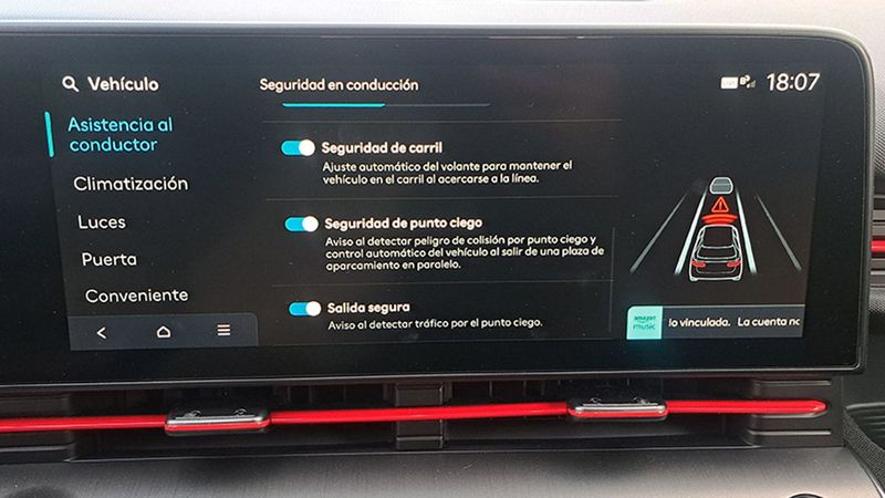 Hyundai Kona • 2023 • 11,832 km 9