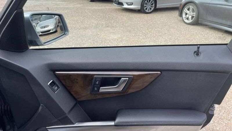 Mercedes-Benz GLK • 2013 • 87,000 km 6