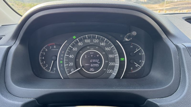 Honda CR-V • 2016 • 124,000 km 11