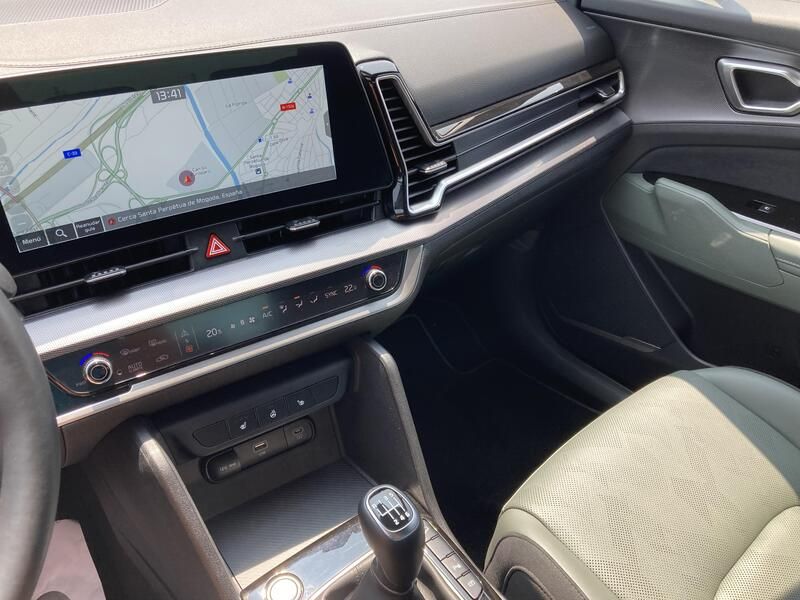 Kia Sportage • 2024 • 4,955 km 15