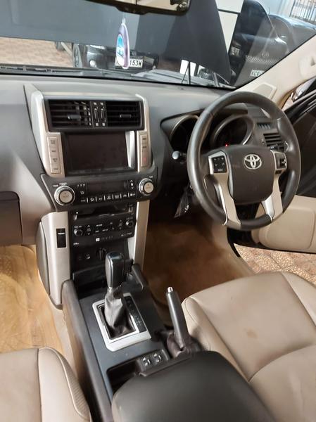 Toyota Land Cruiser • 2014 • 60,000 km 5
