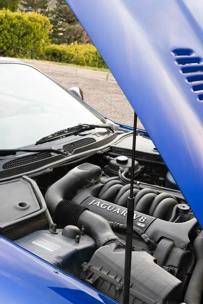 Jaguar XK • 1999 • 130,000 km 10