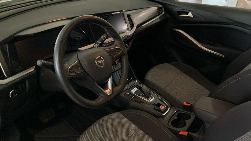 Opel Movano • 2023 • 9,500 km 9