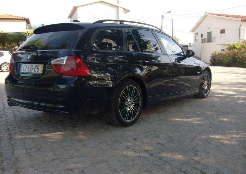 BMW 3 Series • 2007 • 249,999 km 2
