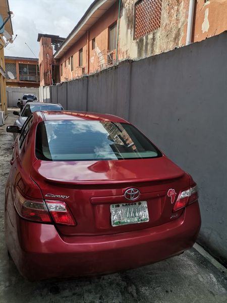 Toyota Camry • 2007 • 104,000 km 4