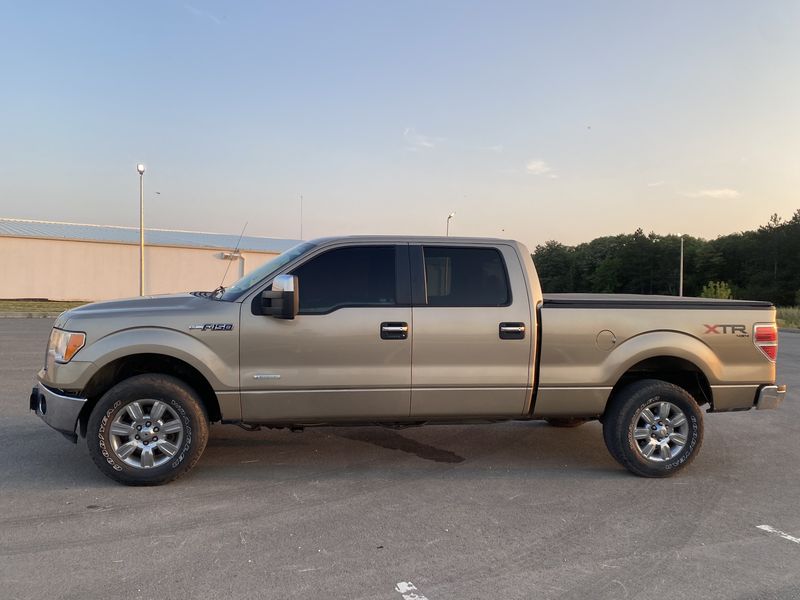 Ford F-150 • 2012 • 171,000 km 10