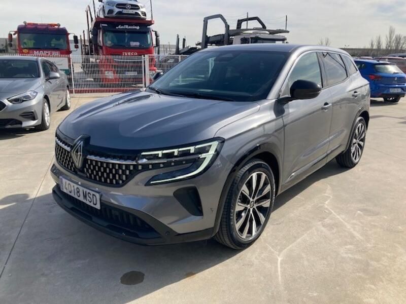 Renault Captur • 2024 • 3,542 km 1