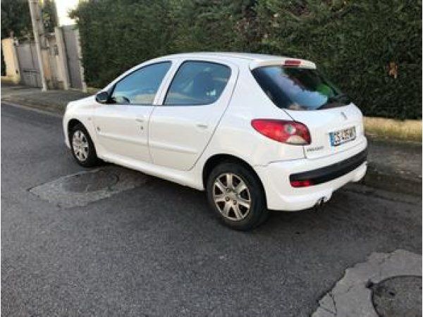 Peugeot 206 • 2013 • 50,323 km 1