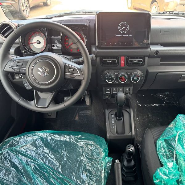 Suzuki Jimny • 2023 • 7 km 2