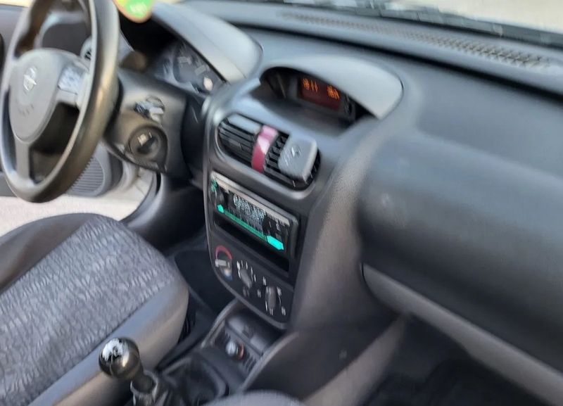 Opel Corsa • 2002 • 199,500 km 3
